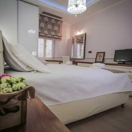 Apartment Luxury Venetian Flat In Corfu